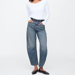 Gap High Rise Barrel Jeans